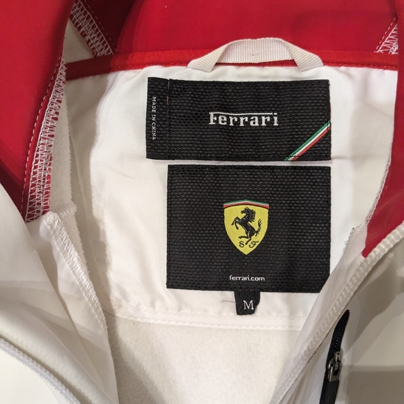 Ferrari coat - Picture 3 of 3